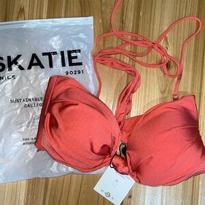 Skatie Lyndi Top Blush